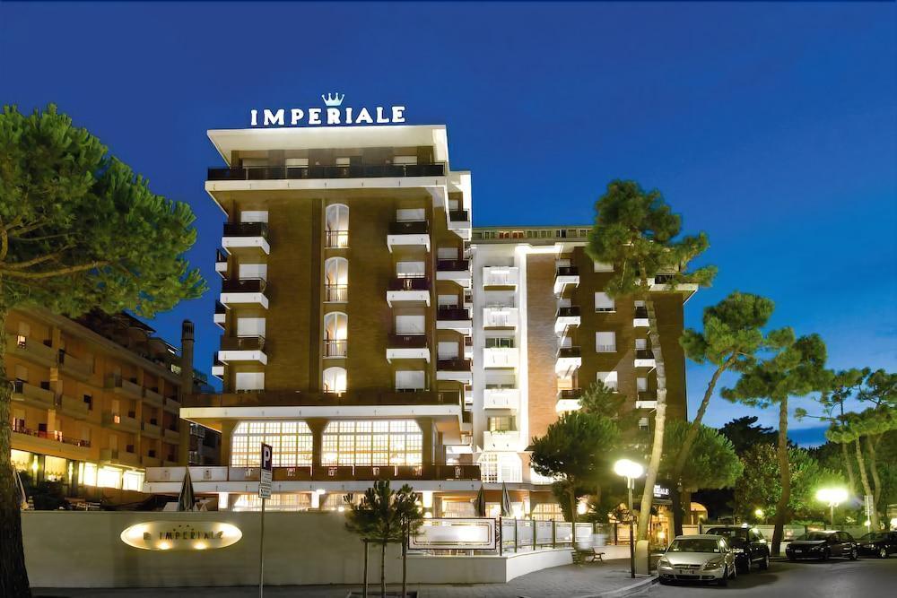 Hotel Imperiale Мілано-Маріттіма Екстер'єр фото